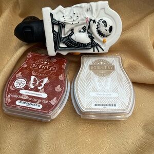 Scentsy Halloween Warmer with Wax Melts